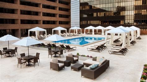 Downtown New Orleans Hotel – Hyatt Regency New Orleans