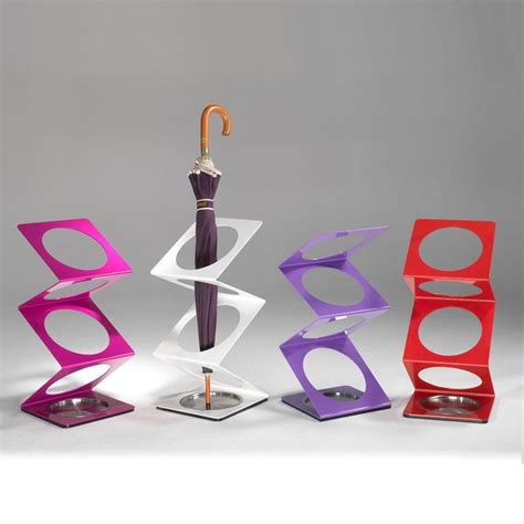 10 Must See Modern Designs for Indoor Umbrella Stands | Porte parapluie, Parapluie, Idées de design