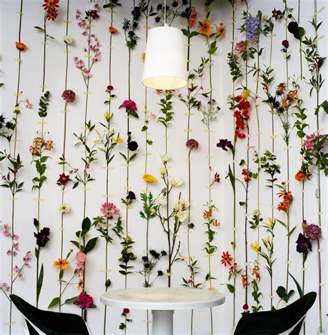 Decor Thoughts: Floral wall/background