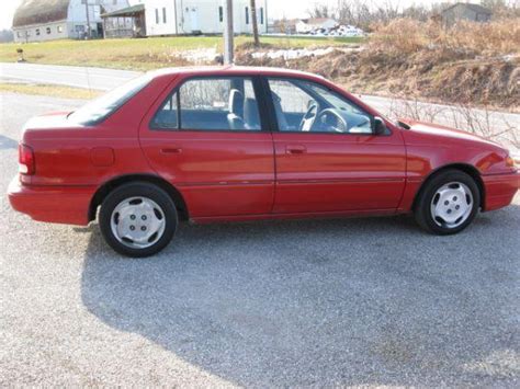 1995 Hyundai Elantra - Information and photos - MOMENTcar