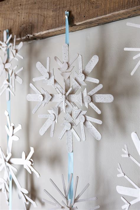 Karin Lidbeck: 16 day count down- DIY Snowflake Decor