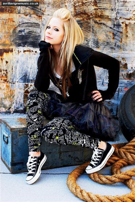 Avril Lavigne Fashion - Fashion Trends