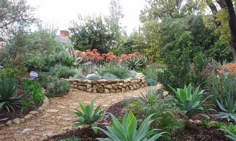 Definition and Impact of Sustainable Landscaping - Dengarden