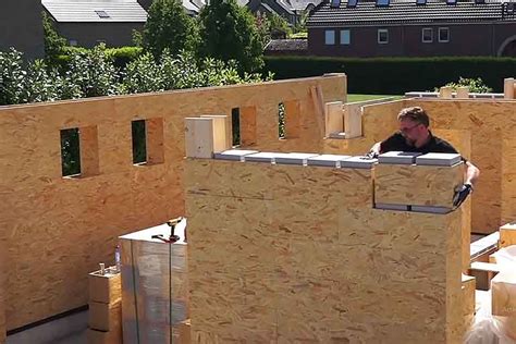 Are These Lego-Like Wooden-Block Houses Our Future? | TheSuperBOO!