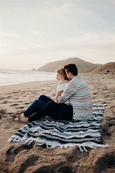 Pinterest @hueherrick BEACH COUPLES SHOOT | Beach wallpaper, Couple ...