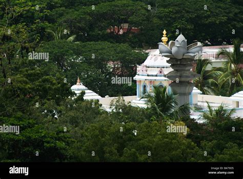 Sathya Sai Baba's ashram at Puttaparthi, Andhra Pradesh, India Stock Photo - Alamy