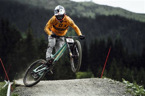 How to Watch: Leogang downhill World Cup - Canadian Cycling Magazine