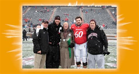 Jason Kelce, Travis Kelce played college football together at ...