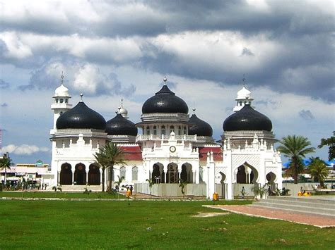 Masjid Raya Baiturrahman Banda Aceh - a photo on Flickriver