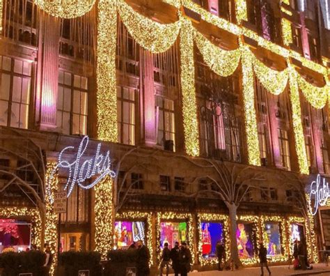 Saks Fifth Avenue Light Show 2024