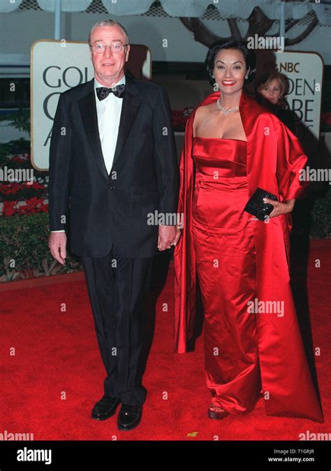 LOS ANGELES, CA - January 25, 1999: Actor MICHAEL CAINE & wife SHAKIRA CAINE at the Golden Globe ...