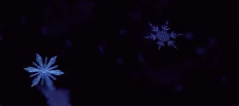 Snowflake GIF - Snow Snowing Winter - Discover & Share GIFs