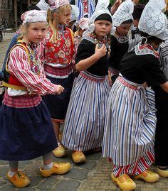 traditional luxembourg - Cerca con Google | Traditional outfits, Costumes around the world ...