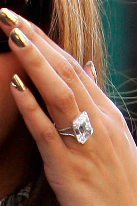 Beyoncé's Engagement Ring - Ringspo