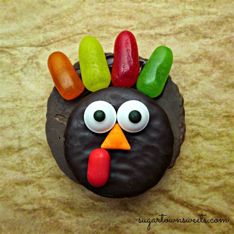 Sugartown Sweets: Easy Cookies & Candy Turkey Craft