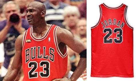 Michael Jordan's Chicago Bulls jersey from 1998 Finals sells for ...