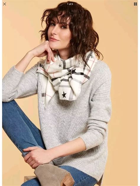 Pin by Catherine White on Joules clothing | Classic scarf, Joules ...