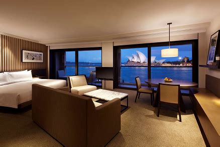 The Best Hotels with Harbour Bridge Views in Sydney | Bedroom Checker ...