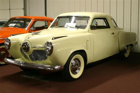 1951 Studebaker Commander - Information and photos - MOMENTcar