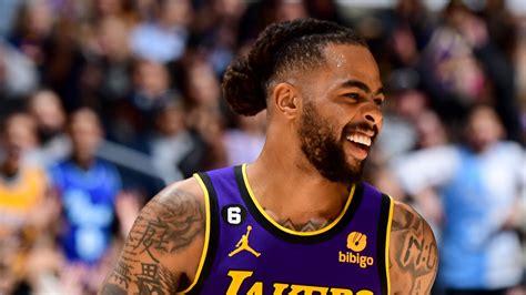 Russell's 28 Points Fuels Lakers' Comeback | NBA.com