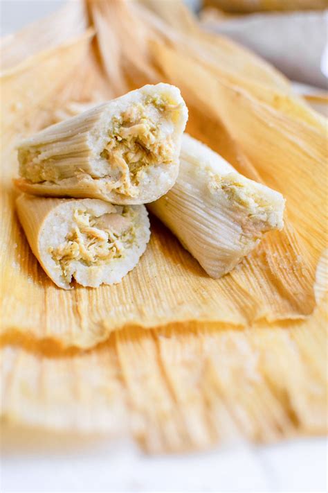 How to Make Tamales (Green Chile Chicken Tamales) | YellowBlissRoad.com