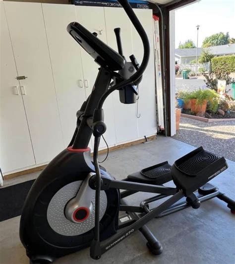 Schwinn 470 Elliptical Review - A Highly Functional Elliptical for Home ...