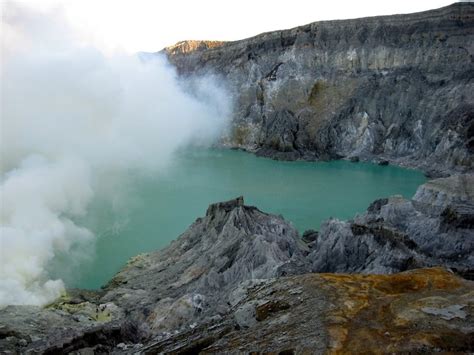 Ijen Crater | East Java Vacation Packages