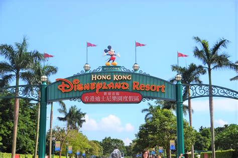 Hong Kong Disneyland Review 2022 – Guide to Planning Your Family Trip