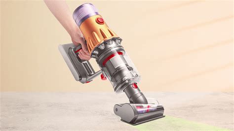 REVIEW: Dyson V12 Detect Submarine Cordless Vacuum Review | Preview.ph