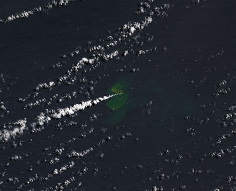 Volcanic Eruption Creates a New Island in the South Pacific - TrendRadars