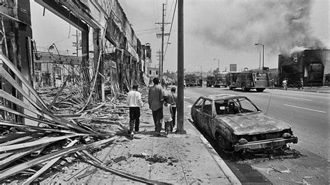 How music radio station became ‘lifeline’ during LA Riots | KCRW