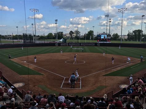 Gamecocks clinch series win with Mississippi State - ABC Columbia