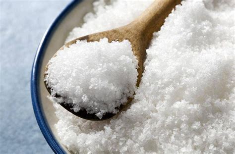 Epsom Salt for Beauty: 10 Beauty Benefits of Epsom Salts for Skin, Hair and More | by Nat ...