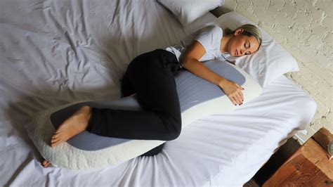 This Cooling Body Pillow Is Designed to Be the Ultimate Accessory for ...