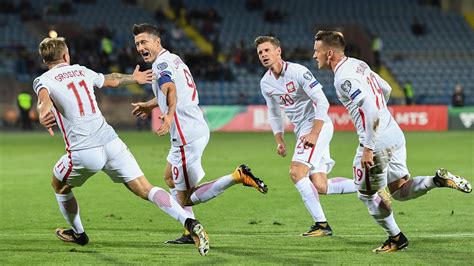 Auteur d'un triplé, Robert Lewandowski devient le meilleur buteur de l'histoire de la Pologne ...