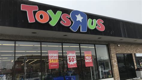 Toys R Us closing or selling all its US stores