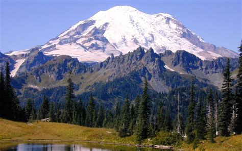 Mt. Rainier. Tallest volcano in the Cascade Range; elevation 4,392 ...