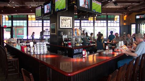 Best Sports Bars in Boston: 17 Spots with Big Screen TVs