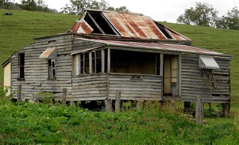 Deserted farmhouse, Lockyer Valley | Abandoned farm houses, Australia house, Derelict buildings