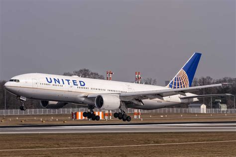 Fort Wayne International Airport launches non-stop flights to NYC ...