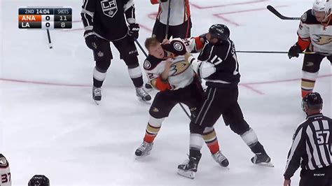 Josh Manson vs. Milan Lucic, September 29, 2015 - Anaheim Ducks vs. Los ...