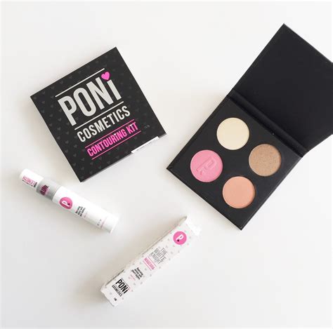 PRODUCT REVIEW: PONI COSMETICS CONTOURING KIT AND THE WHITE KNIGHT ...