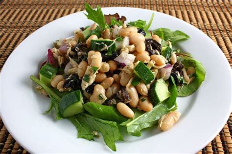 Tuna and Cannellini Bean Salad - Closet Cooking