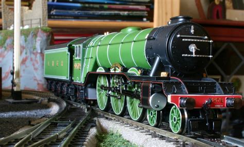 Flying scotsman, Train layouts, Garden railway