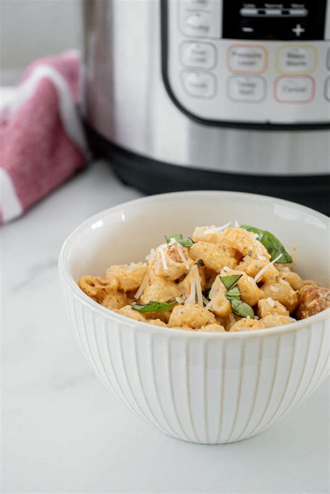 Instant Pot Cheesy Chicken Pasta - Who Needs A Cape?