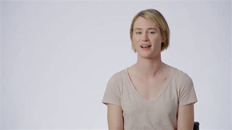 Mackenzie Davis Interview 'Irresistible' - YouTube