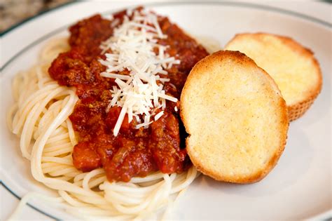 Italian Spaghetti Meat Sauce - Brownie Bites Blog