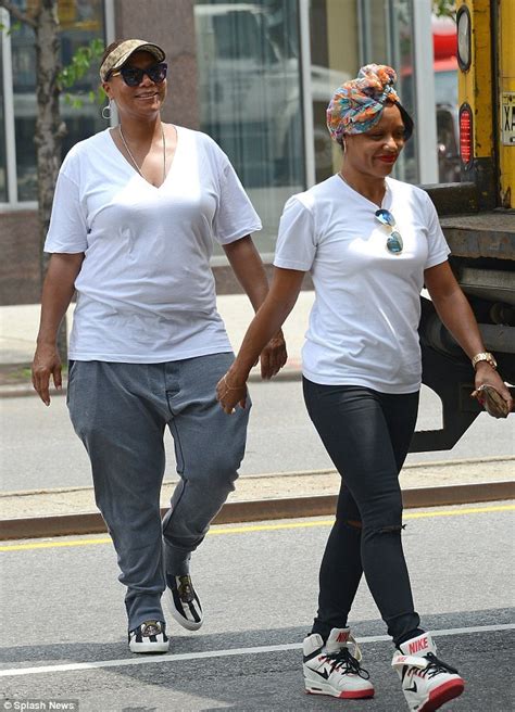 Queen Latifah expecting a baby with her girlfriend, Eboni Nichols (Photo) | Theinfong