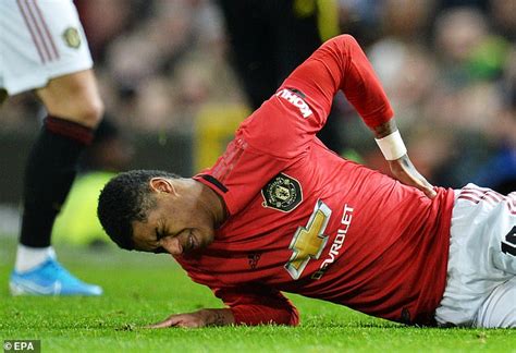 Marcus Rashford set to miss three months of action with double stress fracture | Daily Mail Online