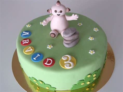 makka pakka cake | Cake, Birthday cake kids, Cake toppers